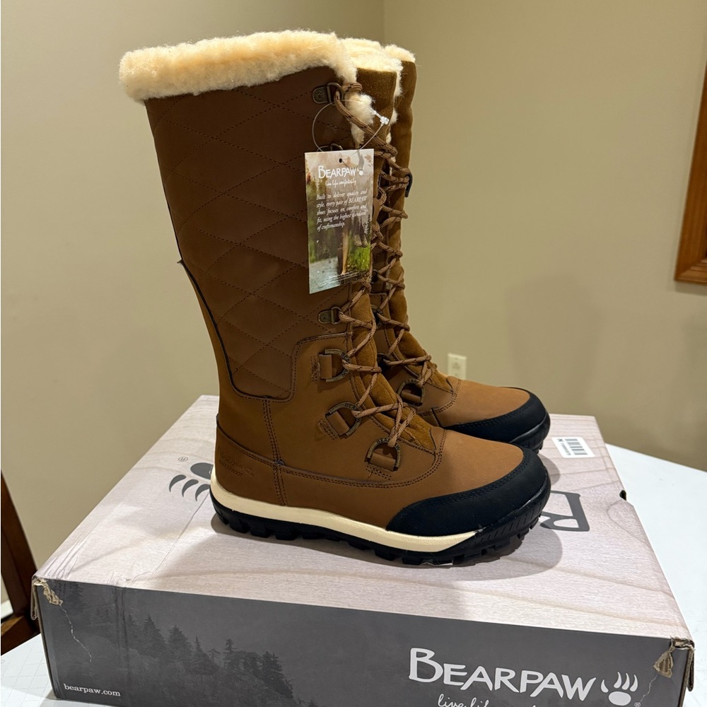 BearPaw Women's Tan and Black Winter Boots